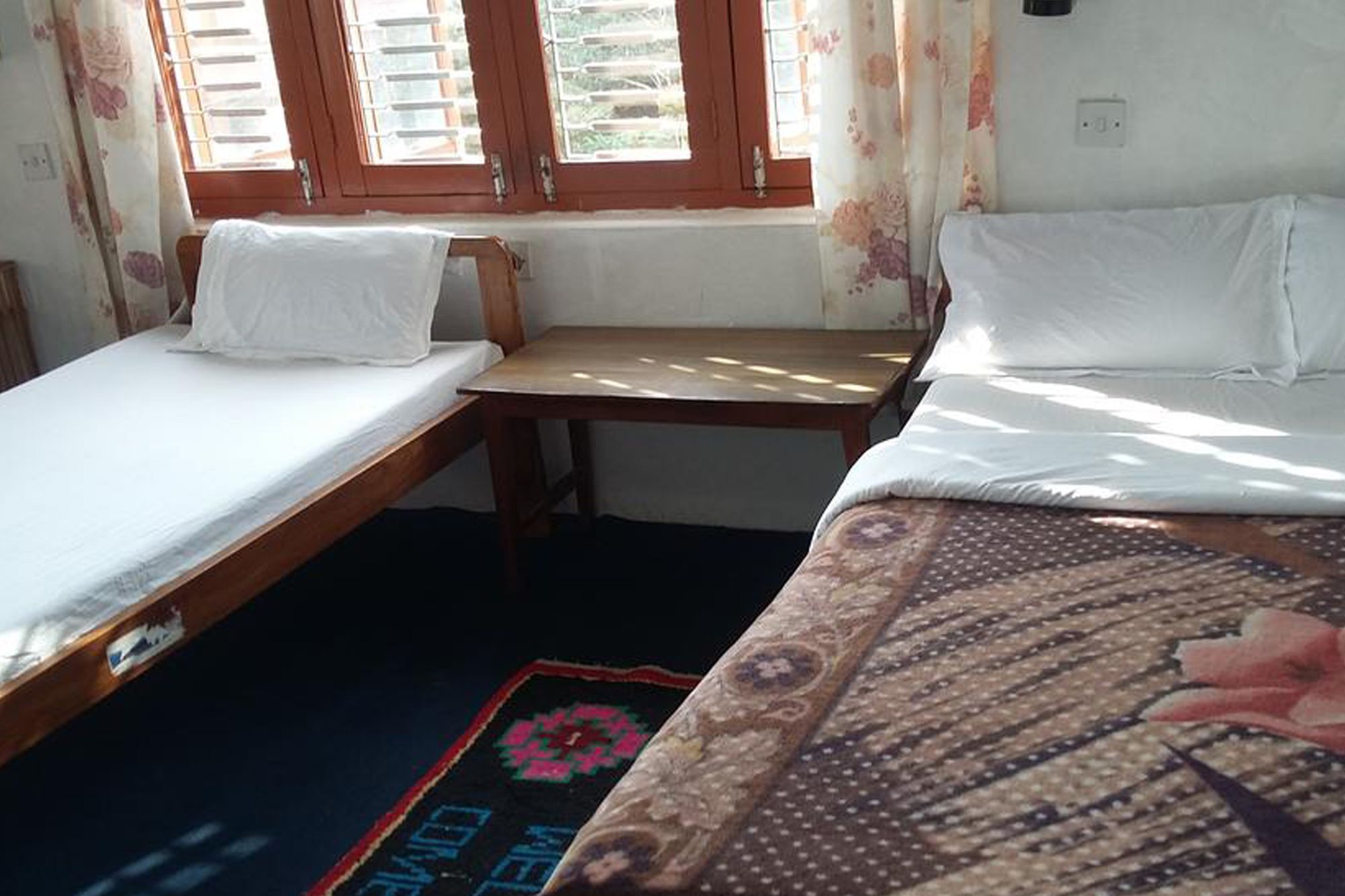 Galaxy Inn Guest House Похара Екстериор снимка